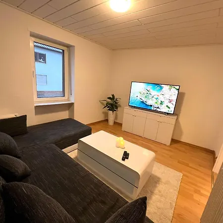 Sehr Grosse Ferienwohnung, Apartment In Kaiserslautern Wehome Classic Esterno foto