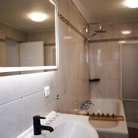 Sehr Grosse Ferienwohnung, Apartment In Kaiserslautern Wehome Classic Esterno foto