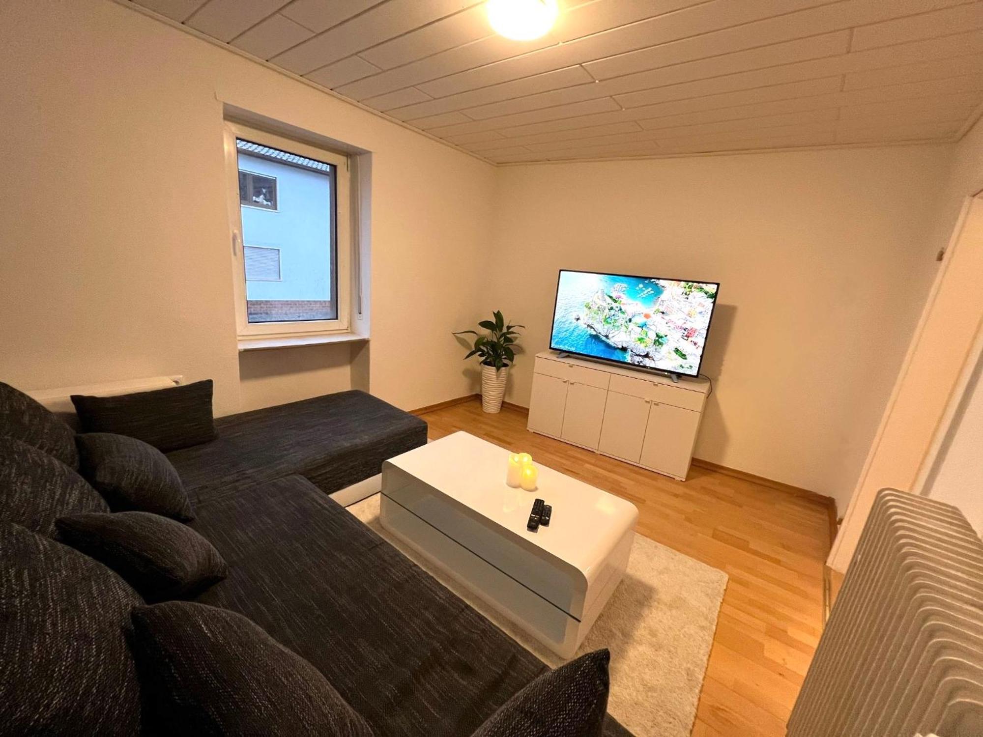 Sehr Grosse Ferienwohnung, In Wehome Classic Apartment *